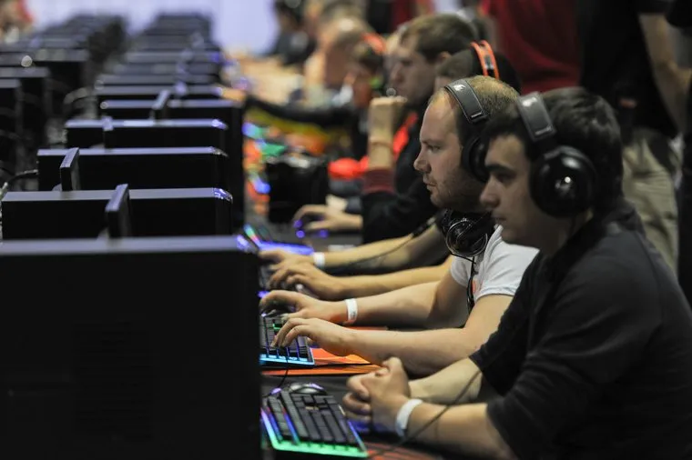 Соревнования посвященные восьмилетию компьютерной игры World of Tanks. Челябинск