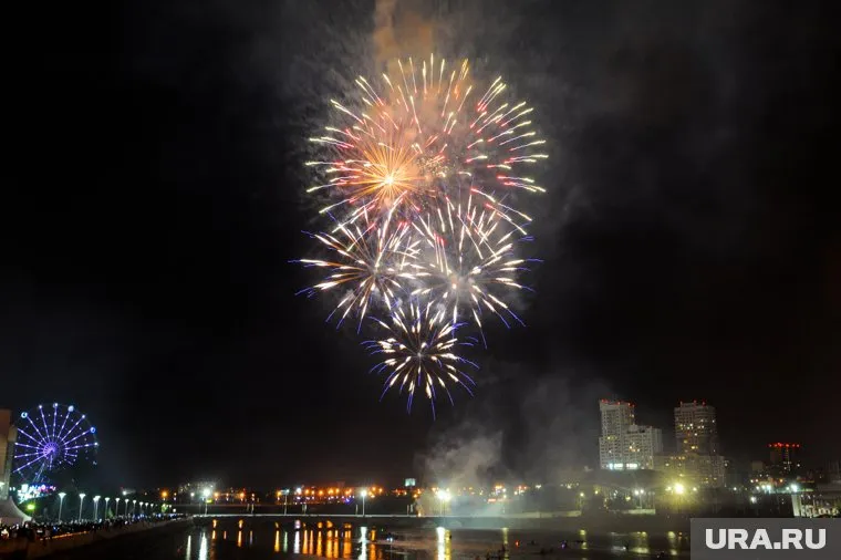 Все массовые мероприятия лучше проводить на улице, сказал Георгий Викулов