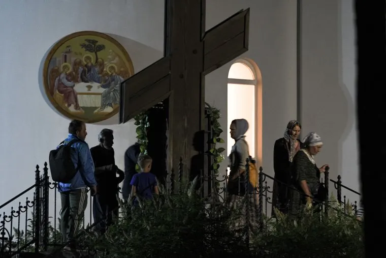 Крестный ход в Среднеуральском женском монастыре. Екатеринбург