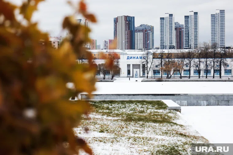 Температура была на 8 градусов выше нормы