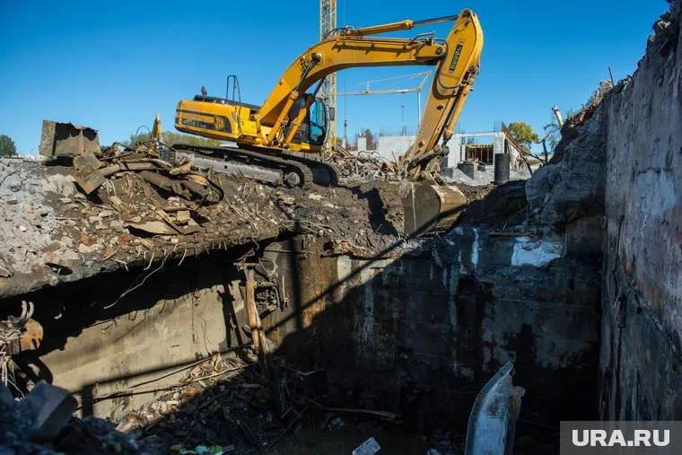 Долгожданную ледовую арену Пыть-Ях так и не получил