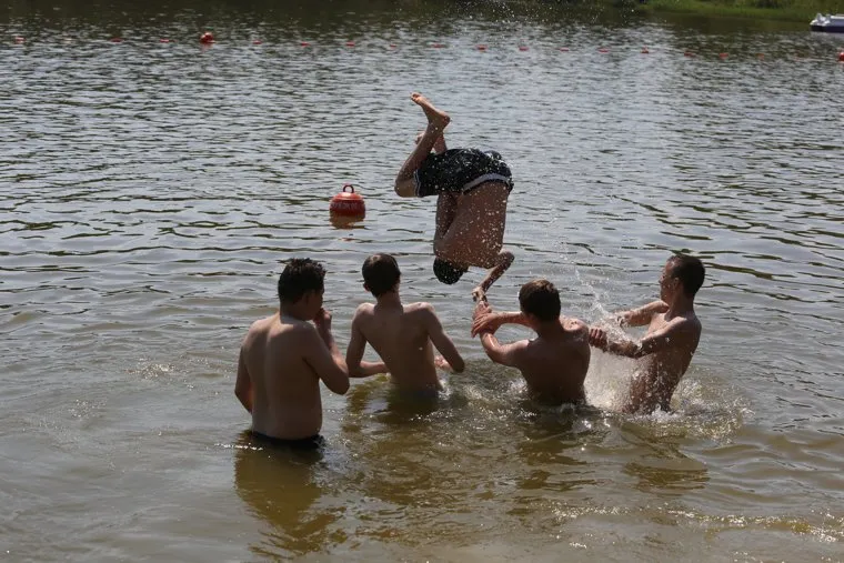 Пруд Лесной, пляж. Тюмень 