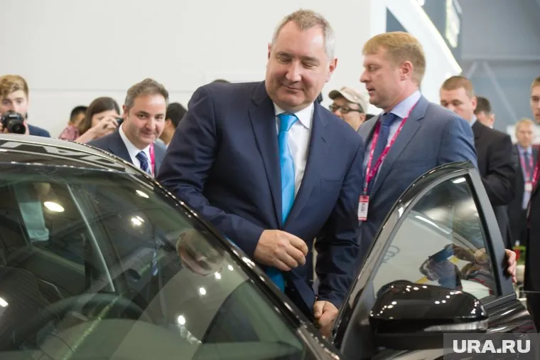 Дмитрий Рогозин не устает удивлять общественность новыми идеями