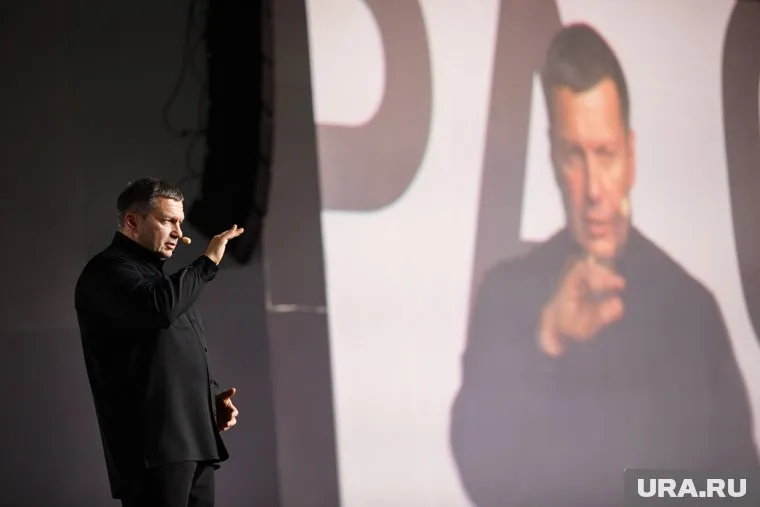 Телеведущий уверен, что за шведской эко-активисткой стоит бизнес