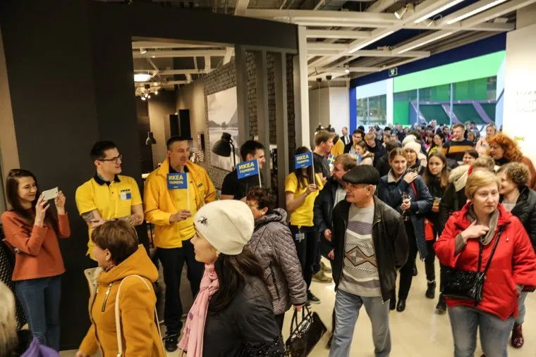 Открытие магазина "IKEA". Тюмень, ikea, икеа, очередь, толпа