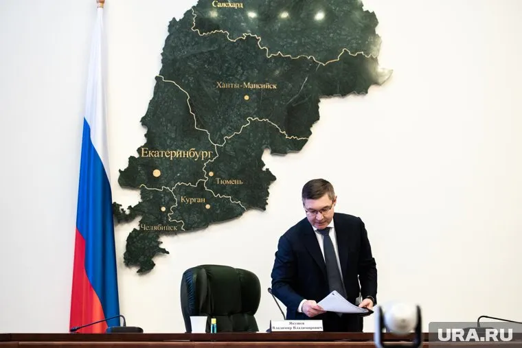 Команда экс-министра строительства работала сегодня последний день