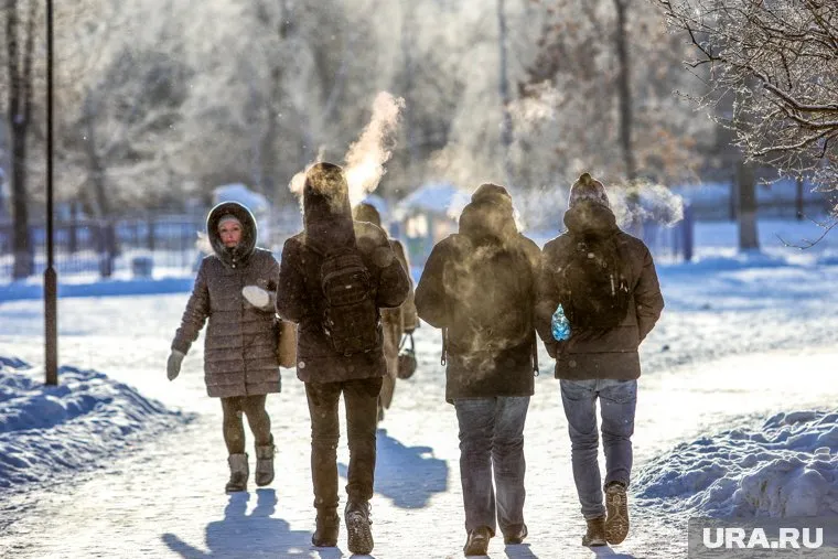 Мальчика спасли прохожие