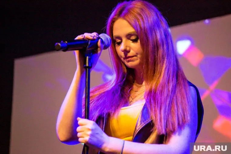 Лена Катина выступит в день рождения бара