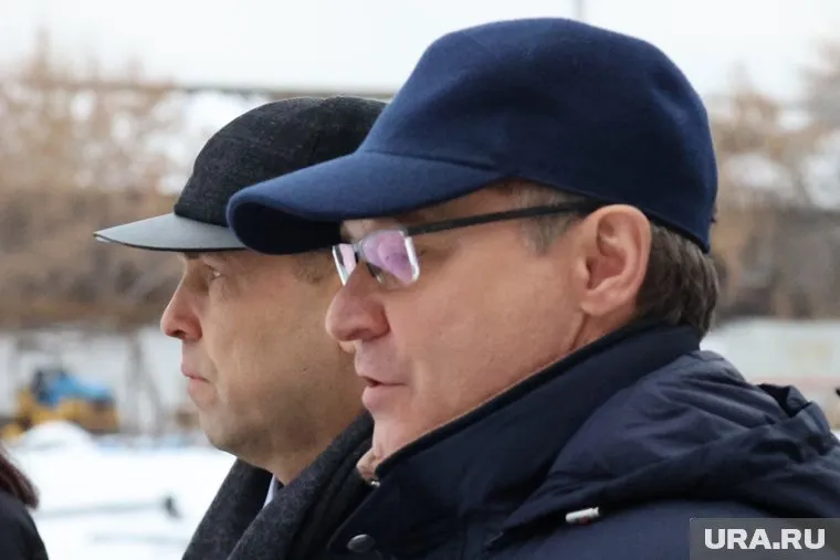 Уральский полпред Владимир Якушев и губернатор Курганской области Вадим Шумков 7 ноября побывали на КМЗ