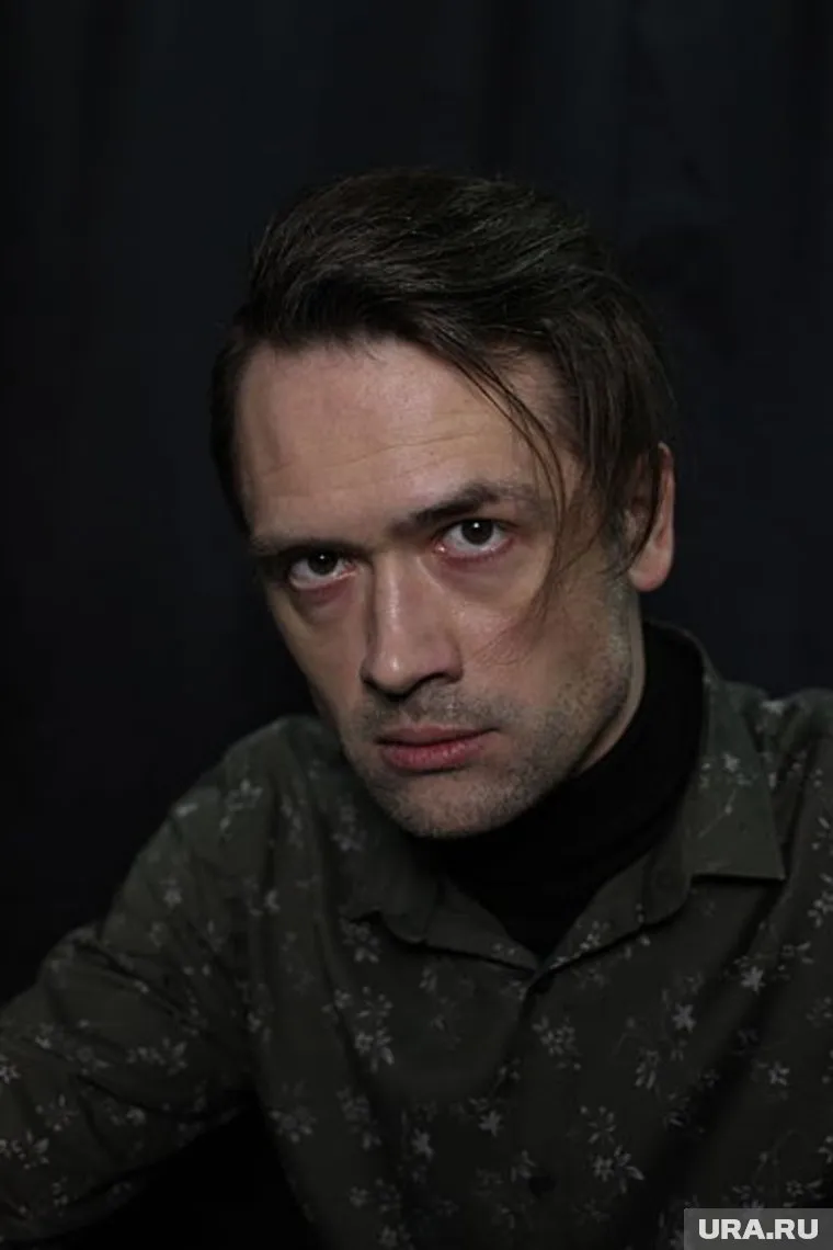 После того, как Пашинин уехать воевать, его даже объявляли мертвым