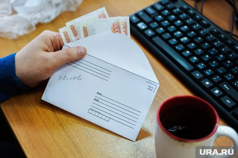 Андрей  Ветлужских заявил, что продление выходных в мае сравнимо с введением в стране карантина