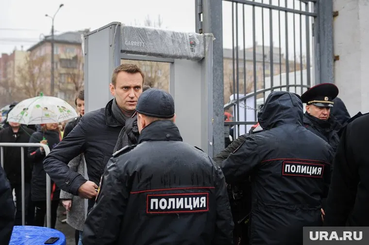 Челябинских коммунистов пытаются связать с Навальным