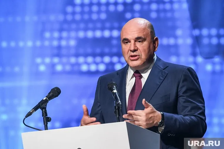 Михаил Мишустин предупредил об опасности нового штамма коронавируса