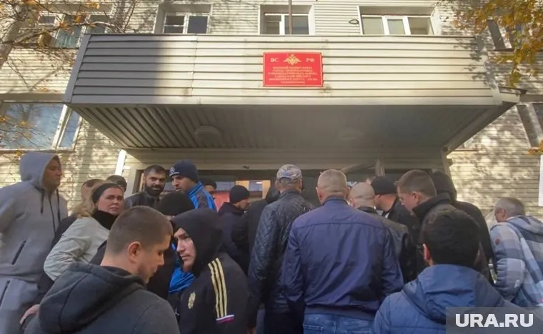 В военкомате Нижневартовска прошла контрольная явка