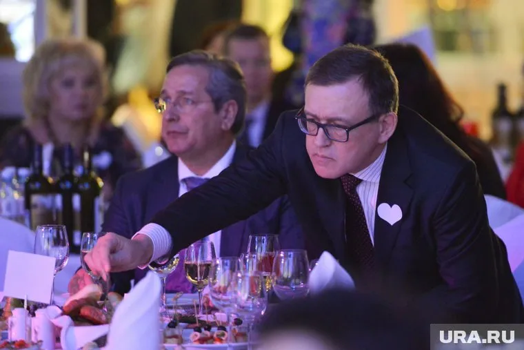 Павел Рыжий (справа) второй раз становится жертвой обстоятельств