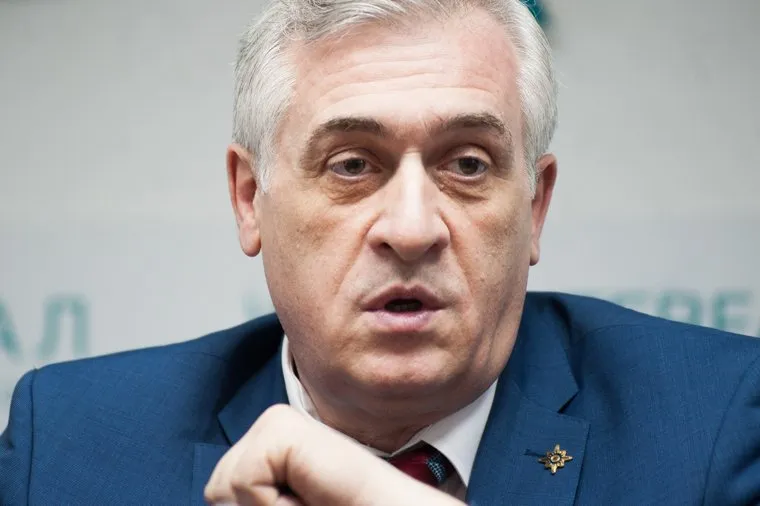 Пресс-конференция проходит в рамках VIII Евразийского экономического форума молодежи. Екатеринбург