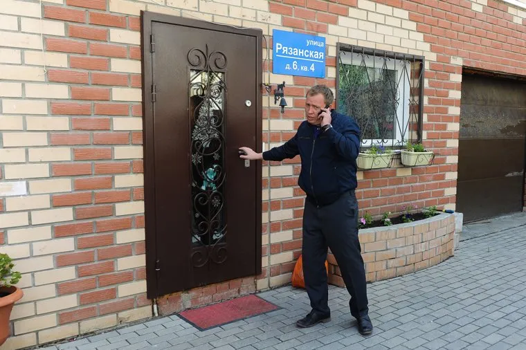 Обыск в доме бывшего омбудсмена Челябинской области Алексея Севастьянова. Челябинск