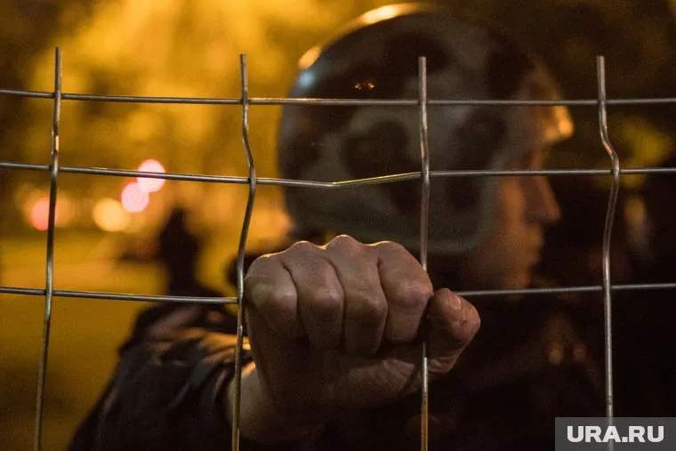 В Бишкеке разгоняют участников протеста (архивное фото)