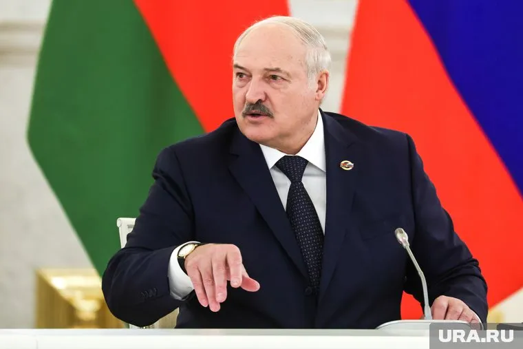 Одна из польских бригад находится в 40 километрах от Бреста, сообщил Лукашенко