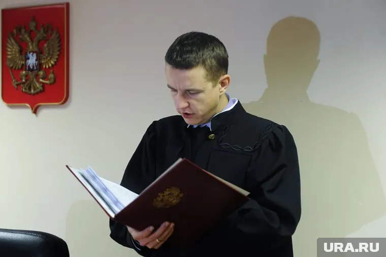 Суд отправил Константина Гнипу под домашний арест