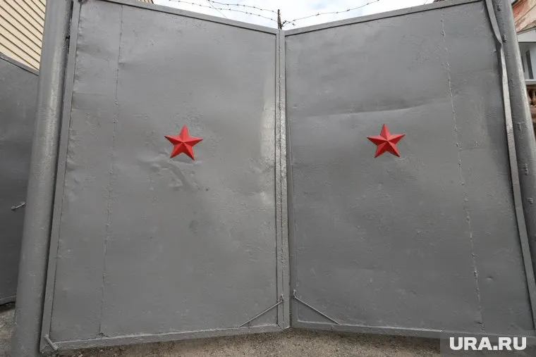 Испорченными полуфабрикатами кормили служащих военной части Курганской области