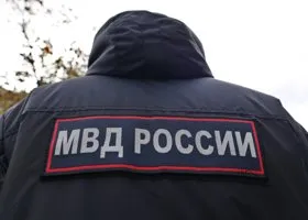 Источник: детям, найденным рядом с двумя трупами в Екатеринбурге, выжить помог потоп