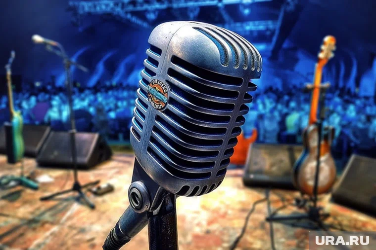 Фрейли был ключевой фигурой в становлении театрального имиджа Kiss