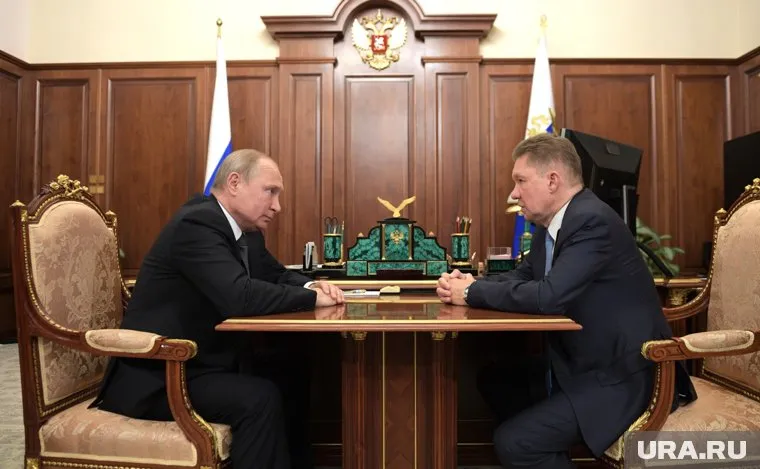 Владимир Путин (на фото слева) встретился с главой «Газпрома» Алексеем Миллером