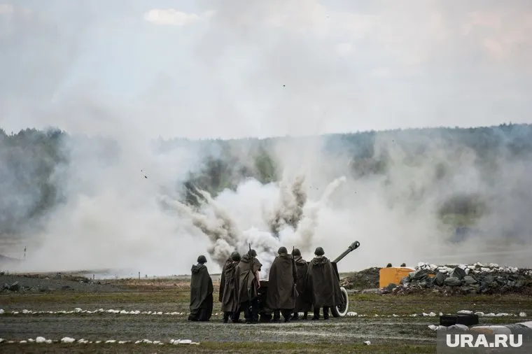 В ходе реконструкции пройдет демонстрация оружия (архивное фото)