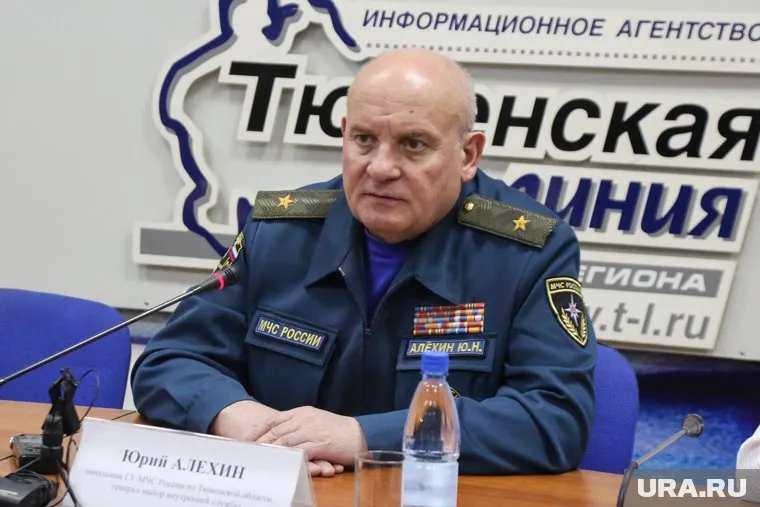 Глава МЧС Тюменской области Юрий Алехин находится в отпуске с последующим выходом на пенсию