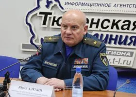 Глава тюменского МЧС придумал, как сохранить должность, несмотря на указ Путина