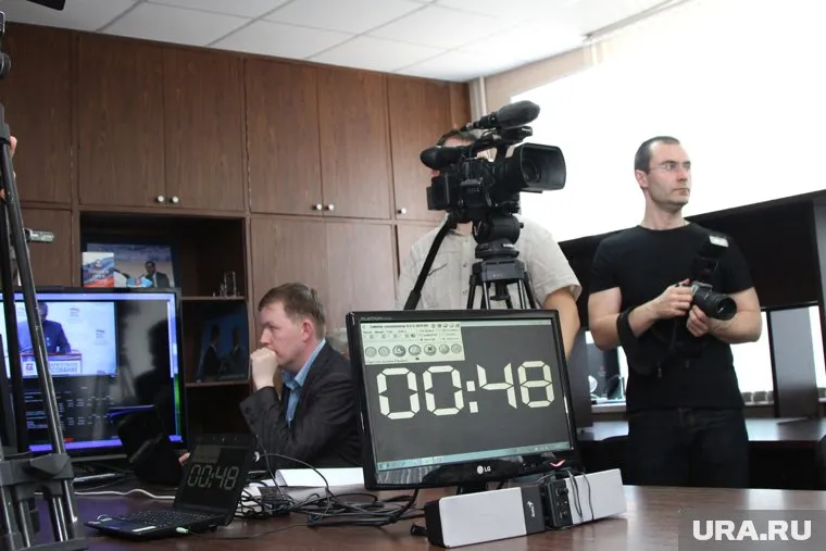 Дебаты участников праймериз "Единой России" проходят в прямом эфире