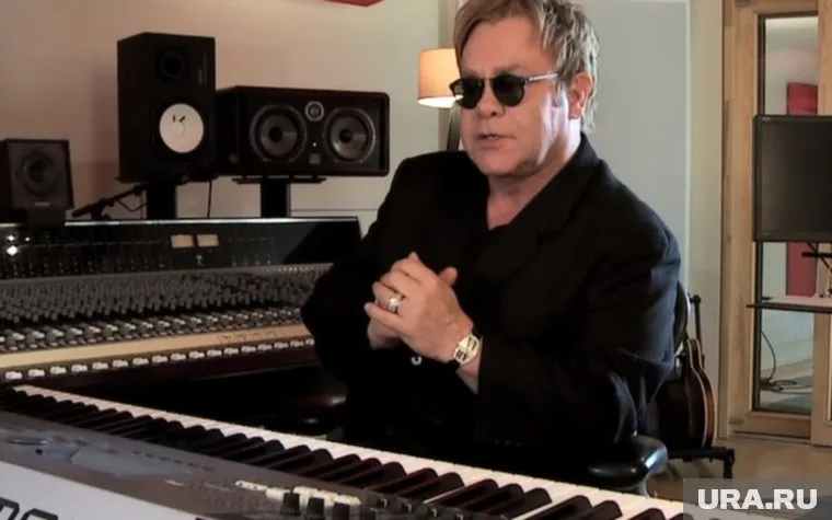 Элтон Джон увидел лицемерие в словах Владимира Путина о секс-меньшинствах