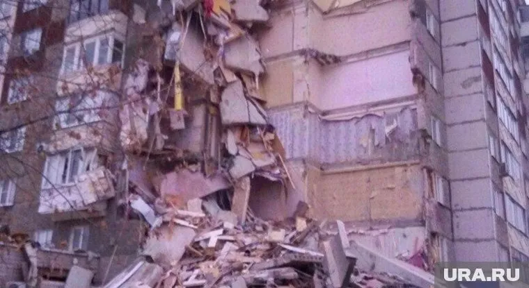 Обрушевшийся дом в Удмуртии напомнил жителям о фильме «Дурак»