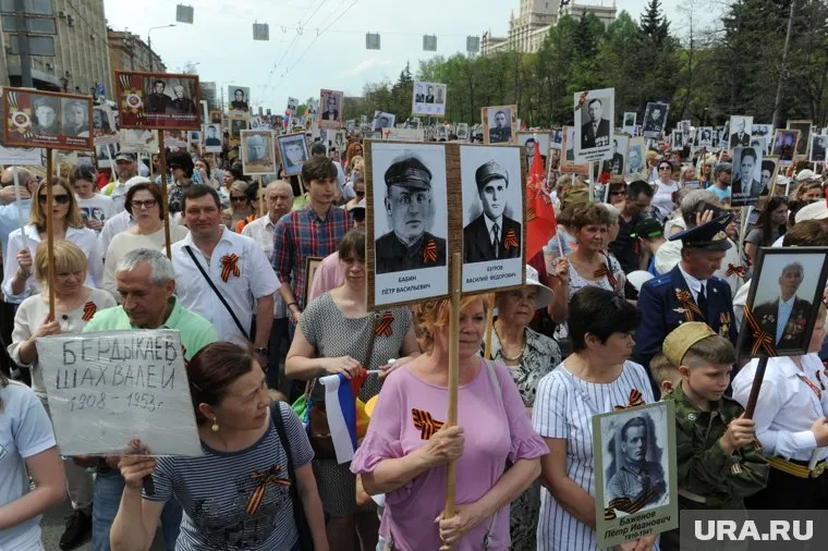 Националисты хотят нанести ракетный удар по шествию «Бессмертного полка» в Мариуполе