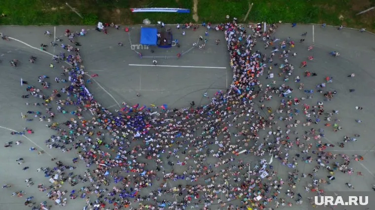 На митинг обещали пять тысяч человек — привезли 700