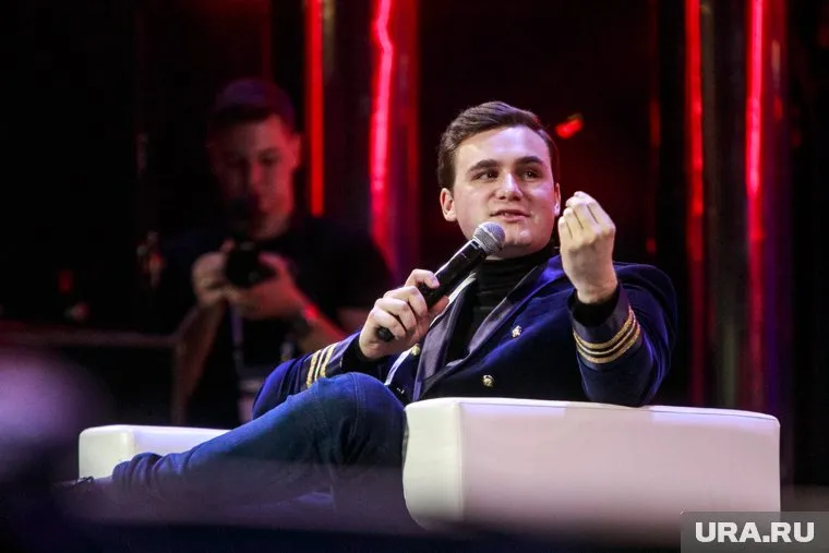 Государство недовольно вседозволенностью блогеров и посылает им сигнал, считает Николай Соболев