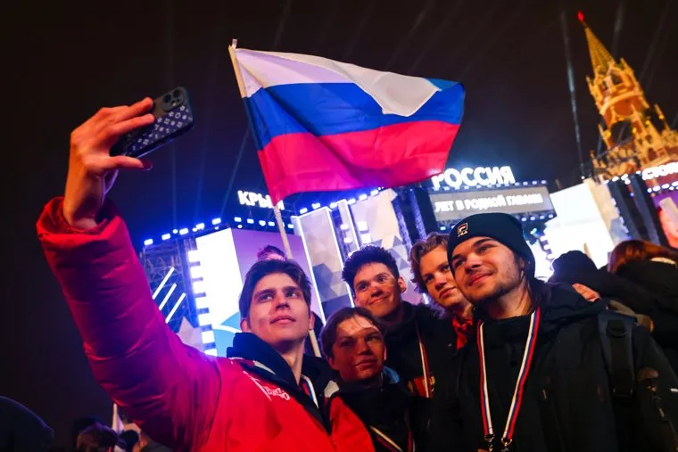 Концерт "10 лет в родной гавани" на Красной площади. Москва