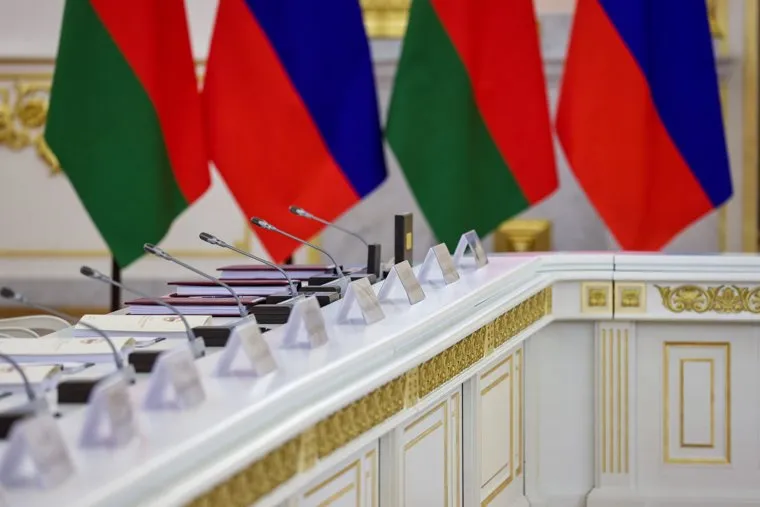 Владимир Путин и Александр Лукашенко на заседании высшего Госсовета союзного государства России и Белоруссии. Москва