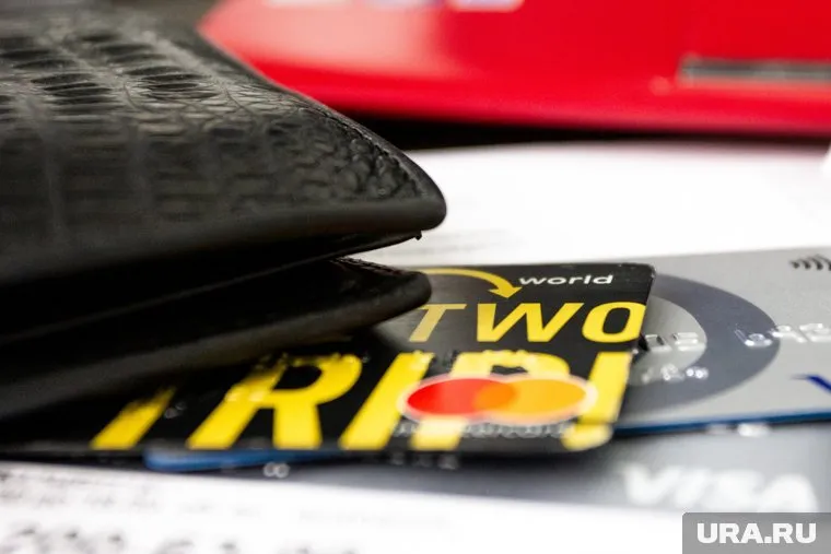 Пермские приставы взыскивают деньги быстрее, чем успевают отдать