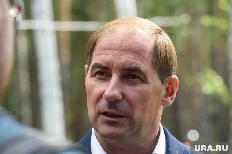 Константин Шевченко предложил оставить полномочия педагогам