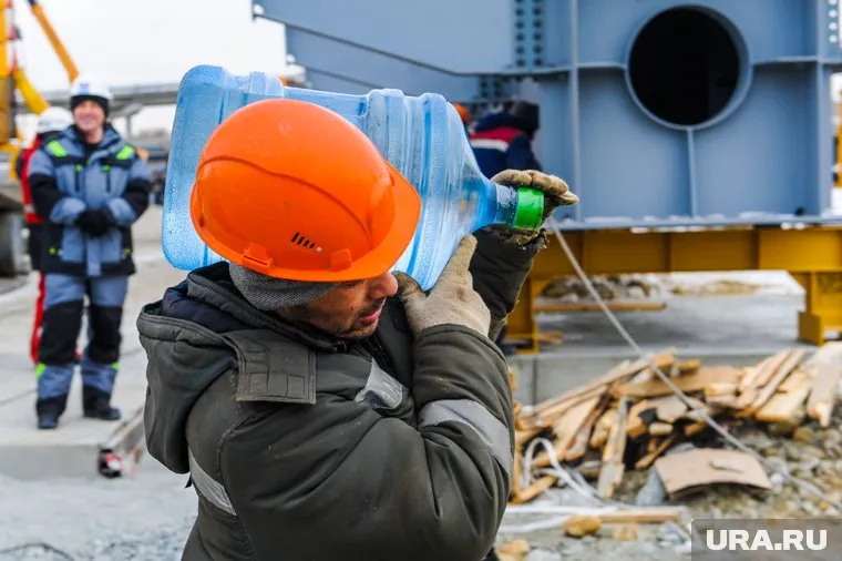 Строительные фирмы должны обеспечить безопасность здоровья рабочих