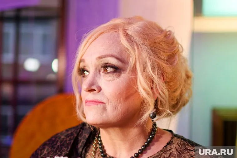 Кадышева сейчас чувствует себя хорошо и находится дома с семьей