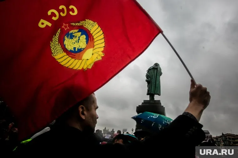 На выставке посетителей фотоочерки о жизни бывших стран СССР