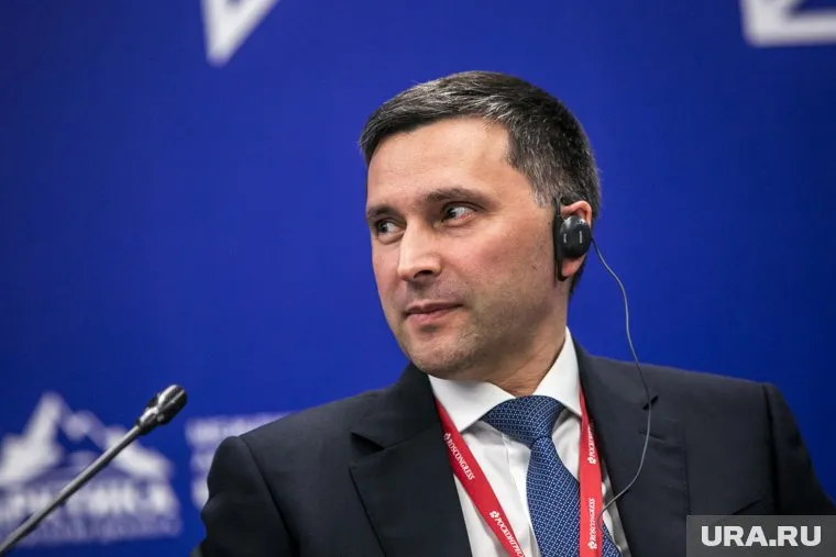 Дмитрий Кобылкин обратился к главам регионов из-за ситуации с лесными пожарами