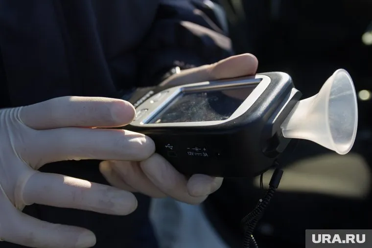 Алкотестер показал, что у водителя была тяжелая степень опьянения