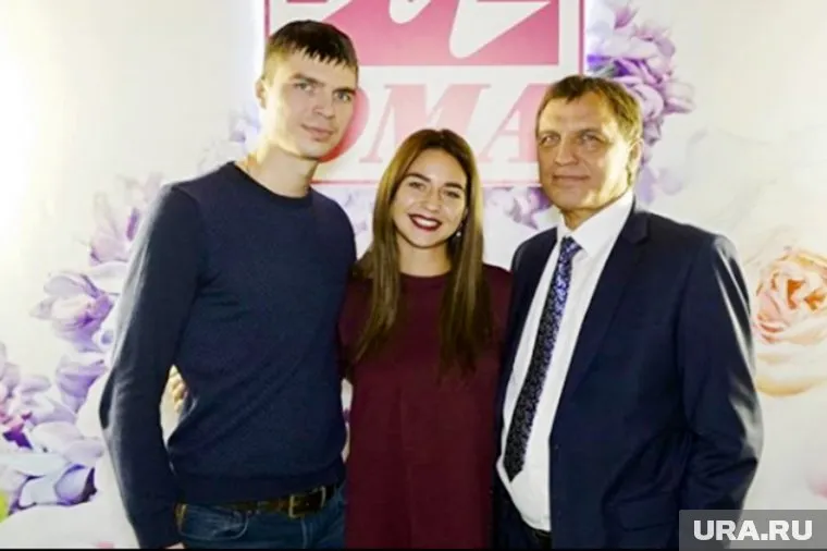 Семья Калетиных вращается в околовластных кругах