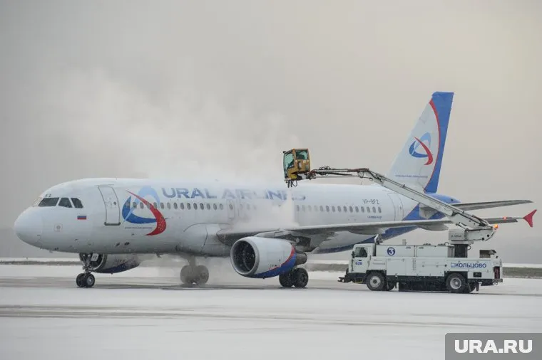 Самолет отремонтировали в Екатеринбурге