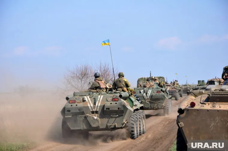 Украина несет большие потери военных на донбасской дуге, сказал Геннадий Алехин