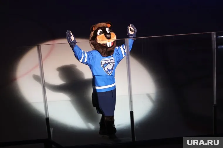 ХК «Зауралье» занимает первое место в турнирной таблице